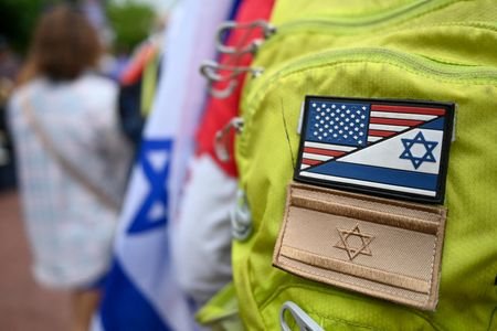 Jewish community gathers a week after attack in Boulder